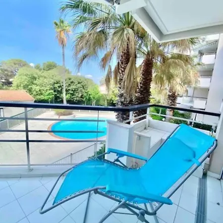 With Pool Near The Sea * Saint-Raphael (Var)