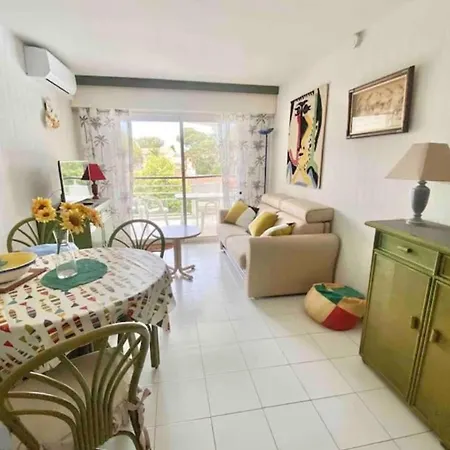 Apartment With Pool Near The Sea Saint-Raphael (Var)