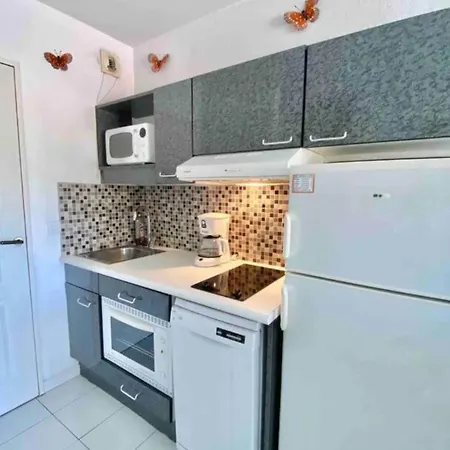 With Pool Near The Sea Apartment *